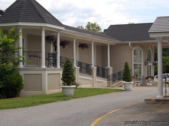 Inn At Arbor Ridge Hotel And Conference Center ホープウェル・ジャンクション エクステリア 写真